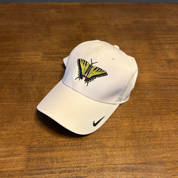 Nike Accessories - Nike Dri-Fit Swallowtail Butterfly Embroidered White Baseball Cap Hat NWOT